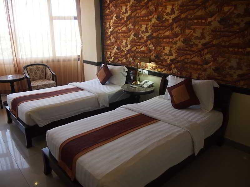 Jomtien Holiday Pattaya Hotell Eksteriør bilde
